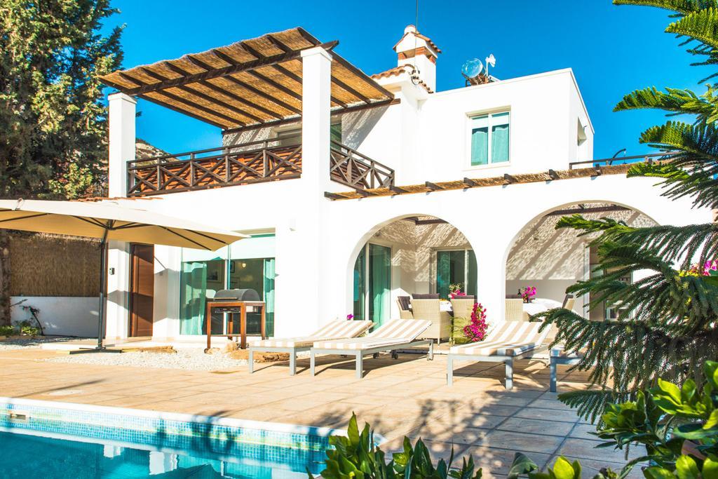 Villa Eva Peyia Luaran gambar